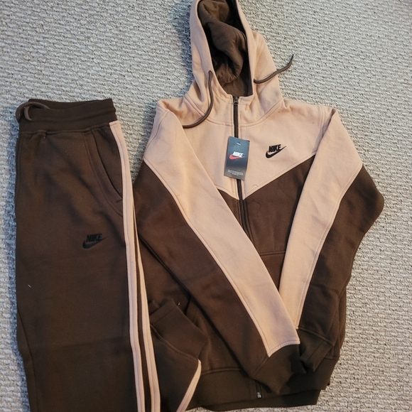 Nike | Pants | Brown Nike Sweatsuit 